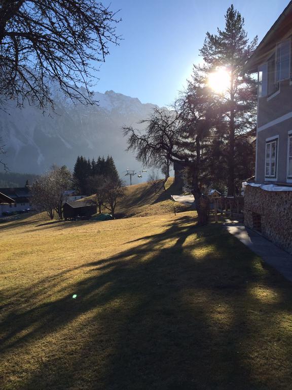 ホテル Gasthof Ruescher Donnersbach エクステリア 写真