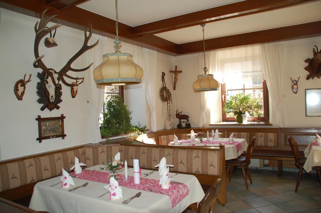ホテル Gasthof Ruescher Donnersbach エクステリア 写真