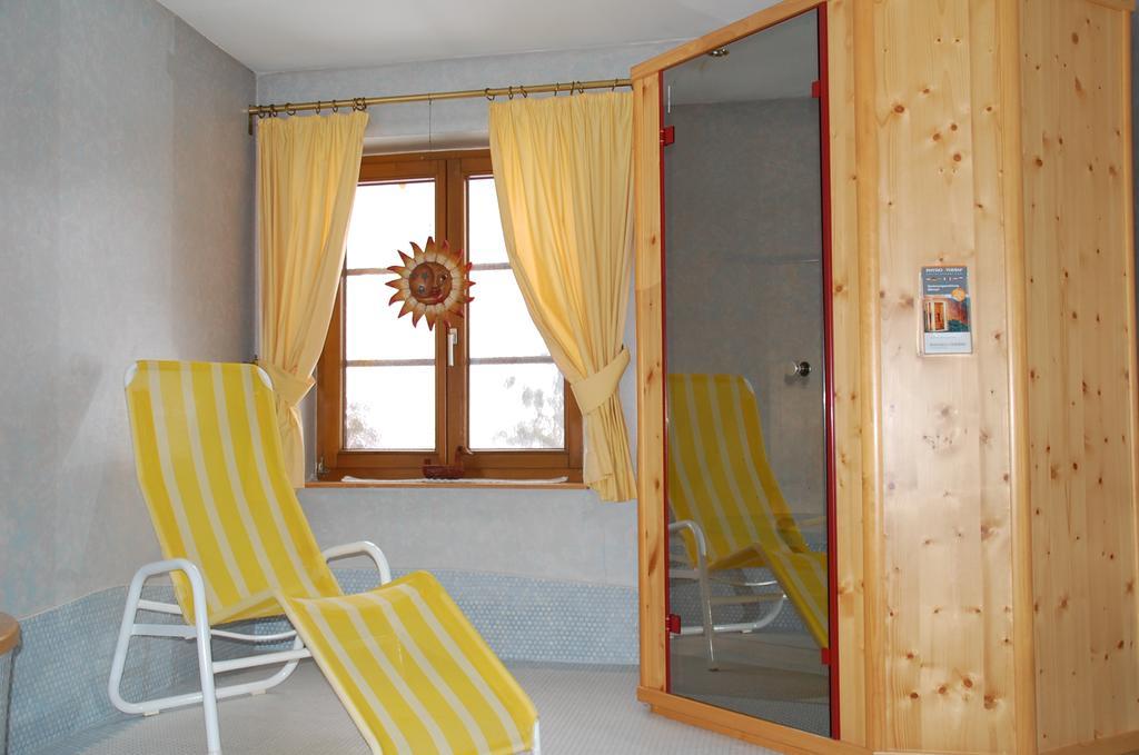 ホテル Gasthof Ruescher Donnersbach エクステリア 写真