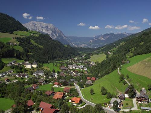 ホテル Gasthof Ruescher Donnersbach エクステリア 写真